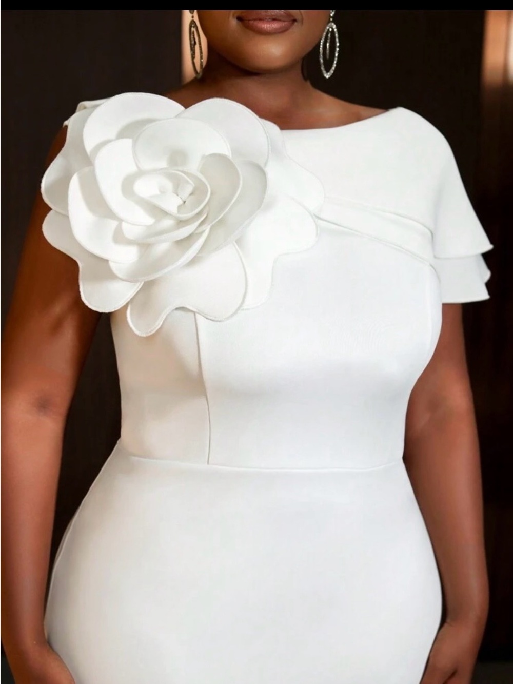 Boutique 9 Ivory One-Shoulder Midi Dress with Oversized Floral Applique - Picture 4 of 4